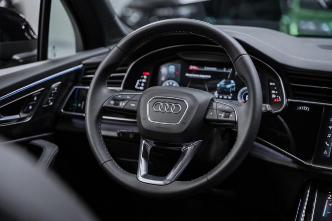 Новый Audi Q7 II (4M) Рестайлинг 2 2025 года, цена 10 690 000 рублей, внедорожник, Автокод Объявления