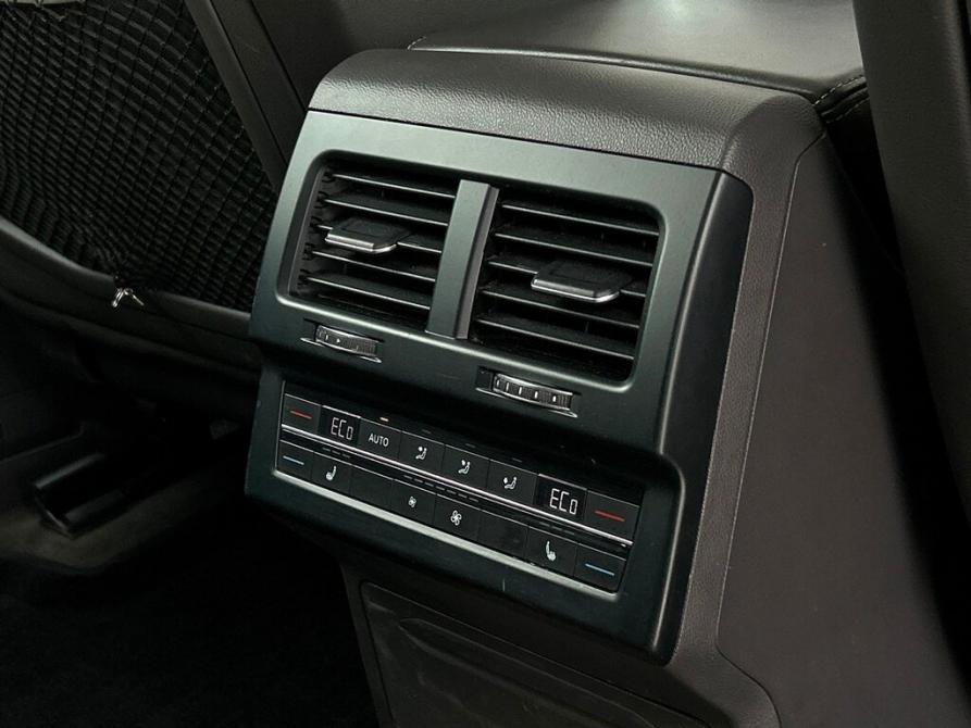 Volkswagen Touareg III Санкт-Петербург  - изображение 12