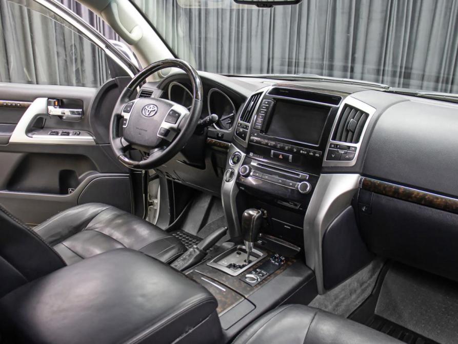 Toyota Land Cruiser 200 Series Рестайлинг 1 Москва  - изображение 11