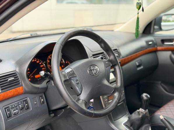 Toyota Avensis II Рестайлинг с пробегом 2006 года, цена 575 000 рублей, 484832 км, седан, Автокод Объявления