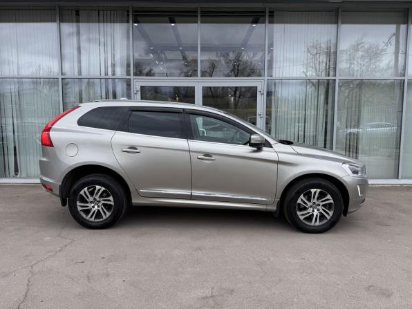 Volvo XC60 I Рестайлинг с пробегом 2016 года, цена 1 779 000 рублей, 128000 км, внедорожник, Автокод Объявления