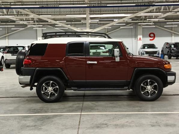 Toyota FJ Cruiser с пробегом 2011 года, цена 3 350 000 рублей, 192501 км, внедорожник, Автокод Объявления