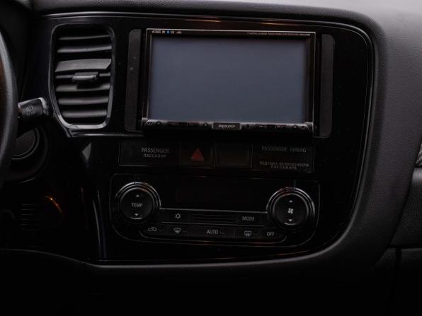 Mitsubishi Outlander III с пробегом 2013 года, цена 980 000 рублей, 216179 км, внедорожник, Автокод Объявления