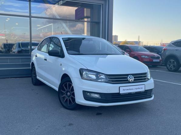 Volkswagen Polo V Рестайлинг с пробегом 2017 года, цена 750 000 рублей, 184594 км, седан, Автокод Объявления
