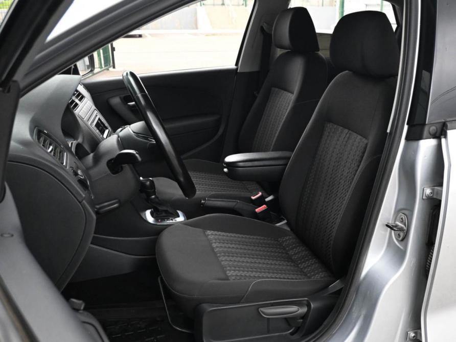 Volkswagen Polo V Рестайлинг Новороссийск  - изображение 10