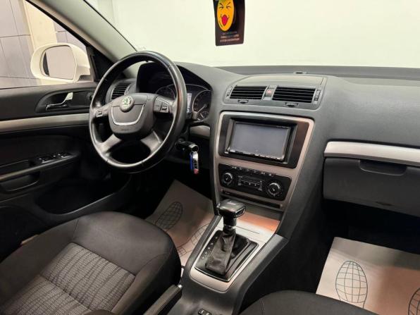 Skoda Octavia II (A5) Рестайлинг с пробегом 2012 года, цена 589 000 рублей, 149197 км, лифтбек, Автокод Объявления