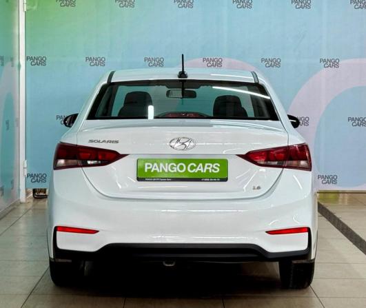 Hyundai Solaris II с пробегом 2018 года, цена 849 000 рублей, 253500 км, седан, Автокод Объявления