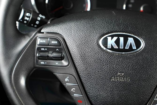Kia Cerato III с пробегом 2013 года, цена 1 359 000 рублей, 245000 км, седан, Автокод Объявления