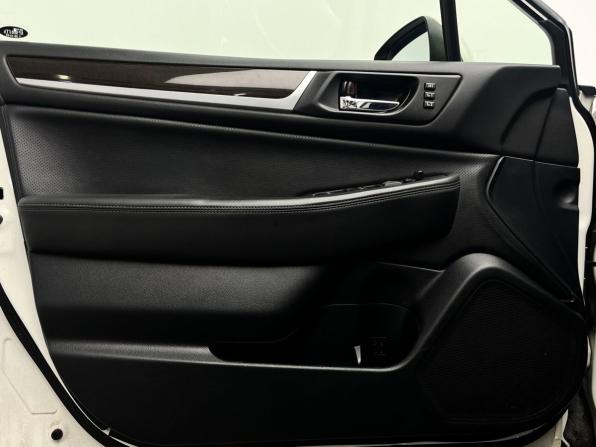 Subaru Outback V с пробегом 2017 года, цена 1 849 000 рублей, 220100 км, универсал, Автокод Объявления