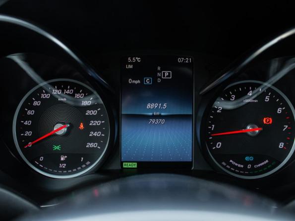Mercedes-Benz C-Класс IV (W205) Рестайлинг с пробегом 2018 года, цена 3 050 000 рублей, 79980 км, седан, Автокод Объявления