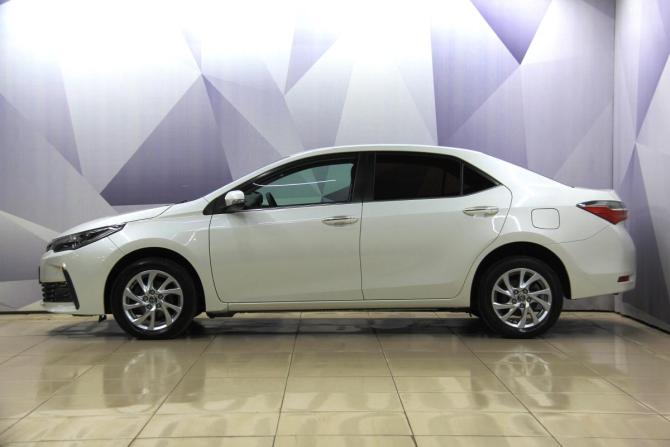 Toyota Corolla XI (E160 E170 E180) Рестайлинг 1 с пробегом 2016 года, цена 1 637 000 рублей, 90161 км, седан, Автокод Объявления
