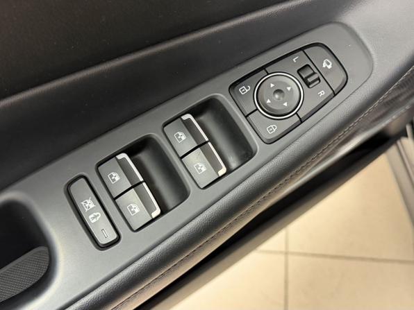 Hyundai Santa Fe IV с пробегом 2020 года, цена 3 329 000 рублей, 174265 км, внедорожник, Автокод Объявления
