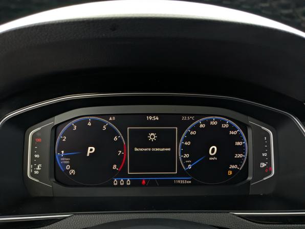 Volkswagen Passat B8 Рестайлинг с пробегом 2021 года, цена 2 400 000 рублей, 119320 км, универсал, Автокод Объявления