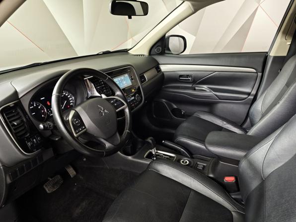 Mitsubishi Outlander III с пробегом 2012 года, цена 1 293 000 рублей, 131836 км, внедорожник, Автокод Объявления