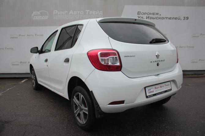 Renault Sandero II с пробегом 2015 года, цена 490 000 рублей, 199201 км, хэтчбек, Автокод Объявления