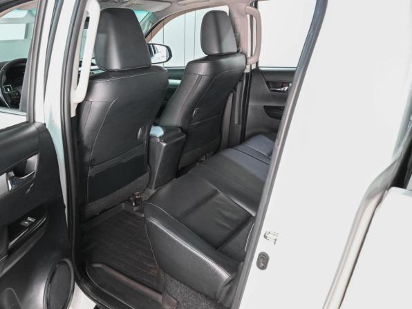Toyota Hilux VIII с пробегом 2016 года, цена 3 500 000 рублей, 154342 км, offers.body_type.unknown, Автокод Объявления