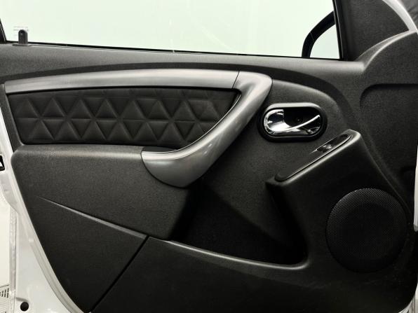 Renault Duster I Рестайлинг с пробегом 2017 года, цена 1 169 000 рублей, 104314 км, внедорожник, Автокод Объявления