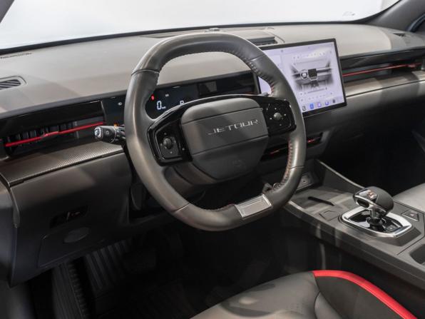 JETOUR DASHING I с пробегом 2023 года, цена 2 076 900 рублей, 40500 км, внедорожник, Автокод Объявления