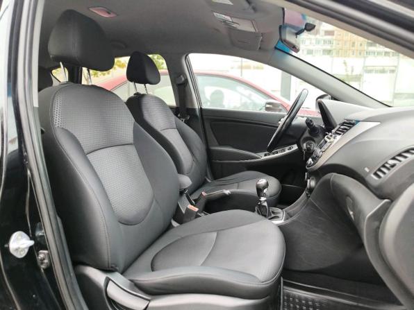 Hyundai Solaris I Рестайлинг с пробегом 2015 года, цена 820 000 рублей, 98300 км, хэтчбек, Автокод Объявления