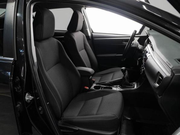 Toyota Corolla XI (E160 E170 E180) с пробегом 2013 года, цена 1 299 000 рублей, 147673 км, седан, Автокод Объявления