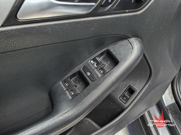 Volkswagen Jetta VI с пробегом 2011 года, цена 690 000 рублей, 301000 км, седан, Автокод Объявления