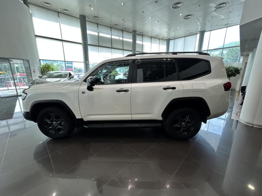 Toyota Land Cruiser 300 Series Казань  - изображение 10