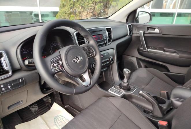 Kia Sportage IV Рестайлинг с пробегом 2018 года, цена 1 360 000 рублей, 183337 км, внедорожник, Автокод Объявления
