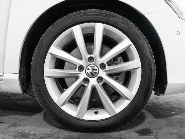 Volkswagen Passat B7 с пробегом 2013 года, цена 1 350 000 рублей, 99030 км, универсал, Автокод Объявления