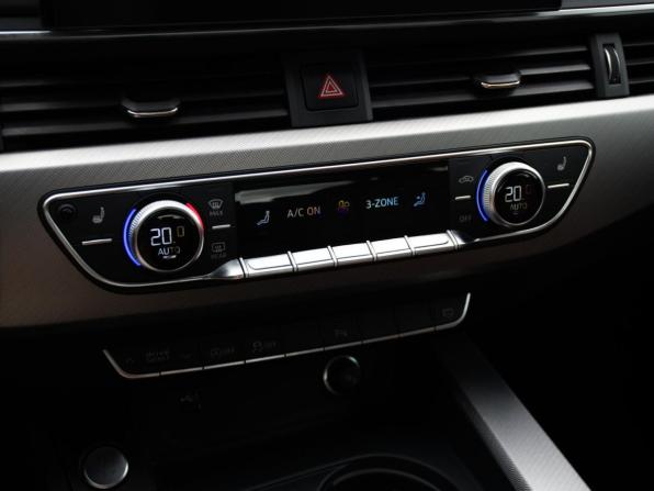 Audi A4 V (B9) Рестайлинг с пробегом 2021 года, цена 3 898 000 рублей, 84920 км, седан, Автокод Объявления