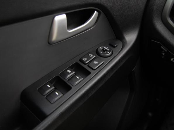 Kia Sportage III с пробегом 2011 года, цена 999 000 рублей, 201173 км, внедорожник, Автокод Объявления