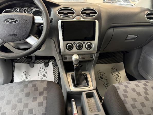 Ford Focus II Рестайлинг с пробегом 2009 года, цена 295 000 рублей, 307001 км, хэтчбек, Автокод Объявления