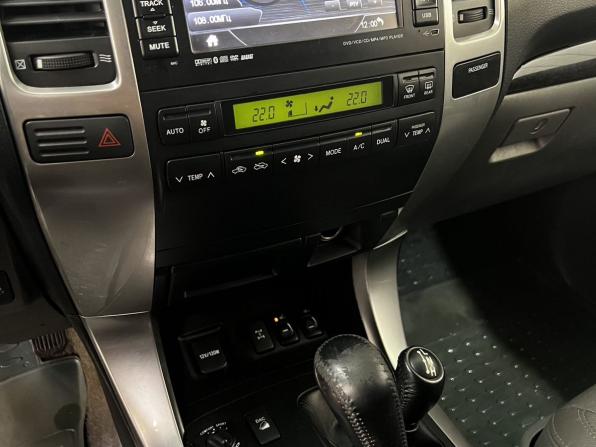 Toyota Land Cruiser Prado 120 Series Рестайлинг с пробегом 2007 года, цена 1 869 000 рублей, 282827 км, внедорожник, Автокод Объявления