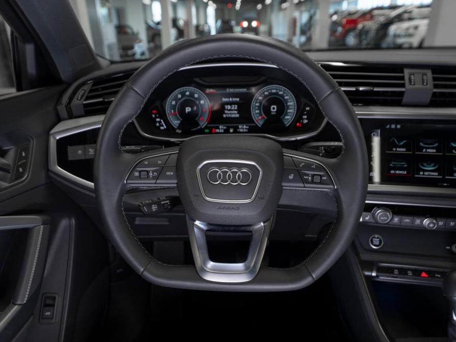 Audi Q3 II (F3) Москва  - изображение 11