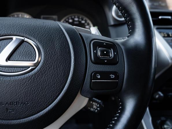 Lexus NX I Рестайлинг с пробегом 2020 года, цена 4 300 000 рублей, 57581 км, внедорожник, Автокод Объявления