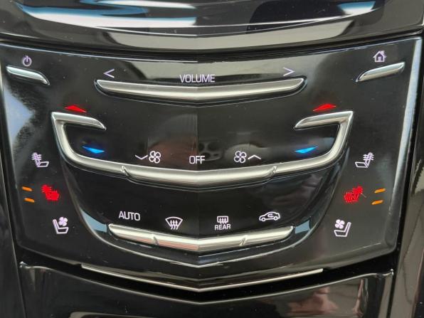 Cadillac Escalade IV с пробегом 2015 года, цена 4 390 000 рублей, 98001 км, внедорожник, Автокод Объявления