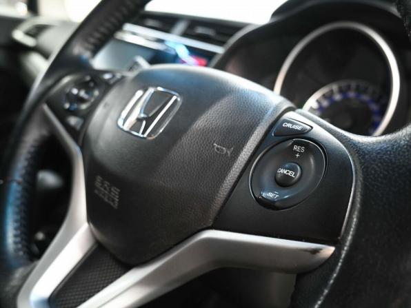 Honda Fit III с пробегом 2013 года, цена 1 249 900 рублей, 148349 км, хэтчбек, Автокод Объявления