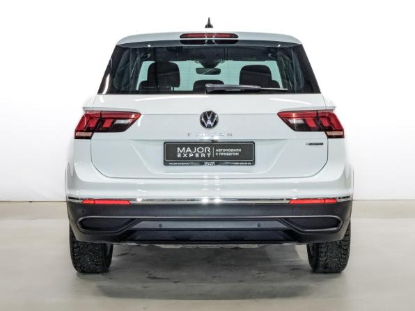 Volkswagen Tiguan II Рестайлинг с пробегом 2021 года, цена 3 150 000 рублей, 52829 км, внедорожник, Автокод Объявления