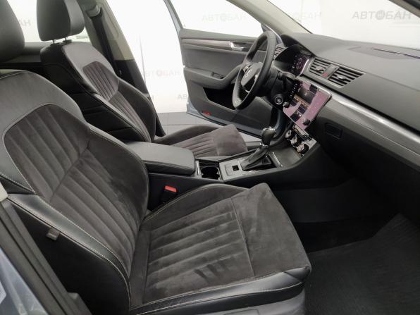 Skoda Superb III Рестайлинг с пробегом 2021 года, цена 2 409 000 рублей, 161659 км, лифтбек, Автокод Объявления