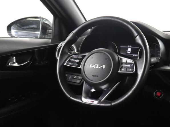 Kia Cerato IV Рестайлинг с пробегом 2021 года, цена 2 499 000 рублей, 65190 км, седан, Автокод Объявления