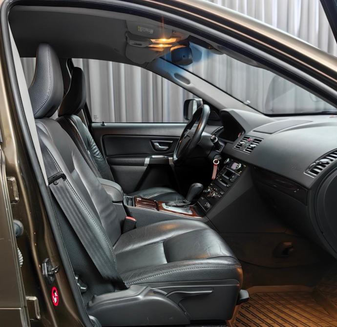 Volvo XC90 I Рестайлинг Москва  - изображение 8