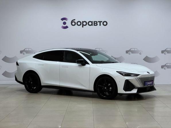 Changan UNI-V I с пробегом 2023 года, цена 1 990 000 рублей, 84007 км, лифтбек, Автокод Объявления