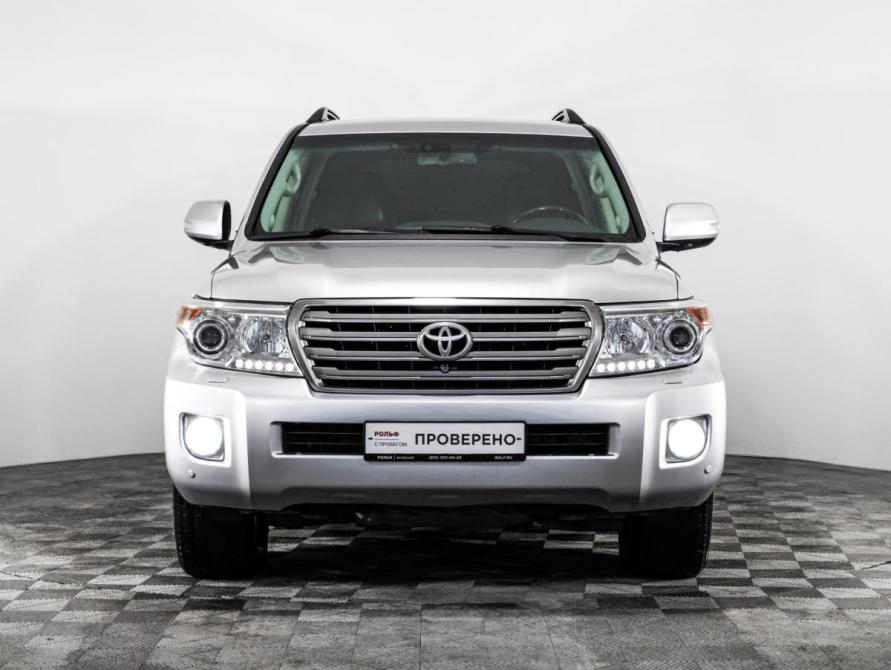 Toyota Land Cruiser 200 Series Рестайлинг 1 Санкт-Петербург  - изображение 3