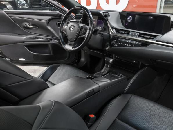 Lexus ES VII с пробегом 2019 года, цена 3 499 000 рублей, 120900 км, седан, Автокод Объявления