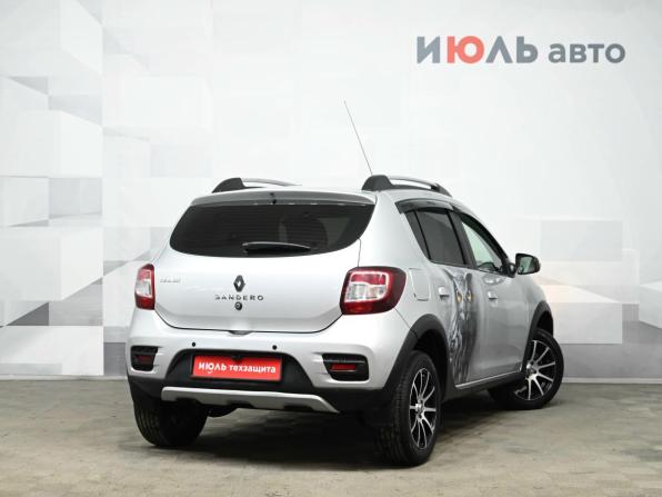 Renault Sandero II с пробегом 2017 года, цена 990 000 рублей, 70493 км, хэтчбек, Автокод Объявления