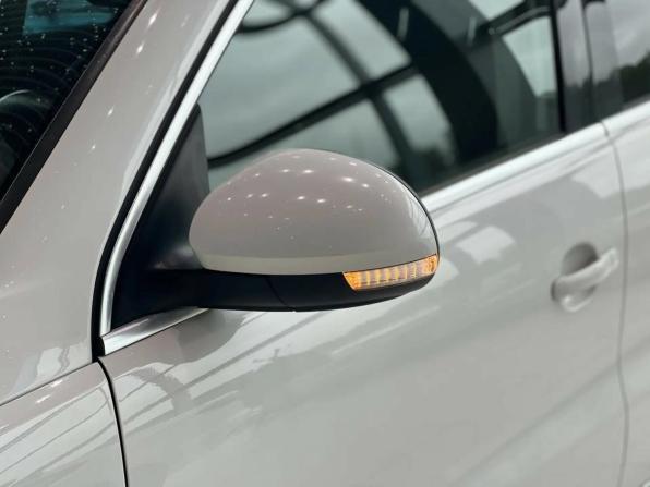 Volkswagen Tiguan I Рестайлинг с пробегом 2012 года, цена 1 095 000 рублей, 302492 км, внедорожник, Автокод Объявления