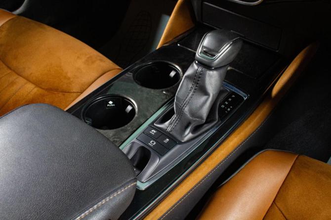 Toyota Crown XV (S220) с пробегом 2019 года, цена 3 299 000 рублей, 157000 км, седан, Автокод Объявления