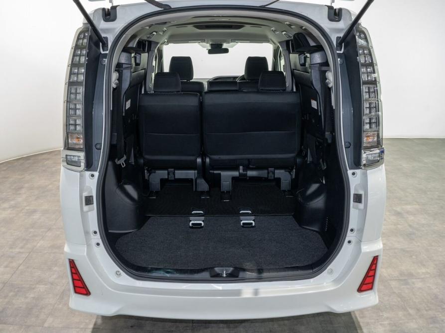 Toyota Voxy III (R80) Чита  - изображение 18