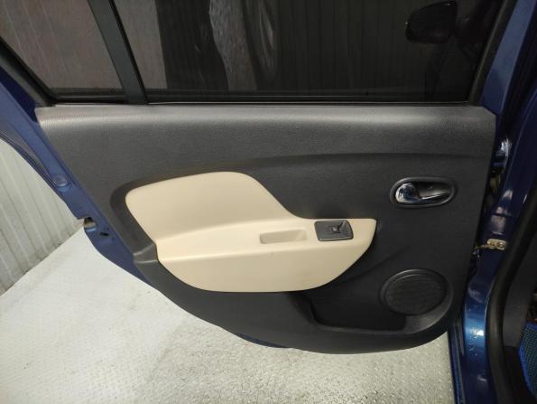 Renault Logan II с пробегом 2014 года, цена 610 000 рублей, 120000 км, седан, Автокод Объявления