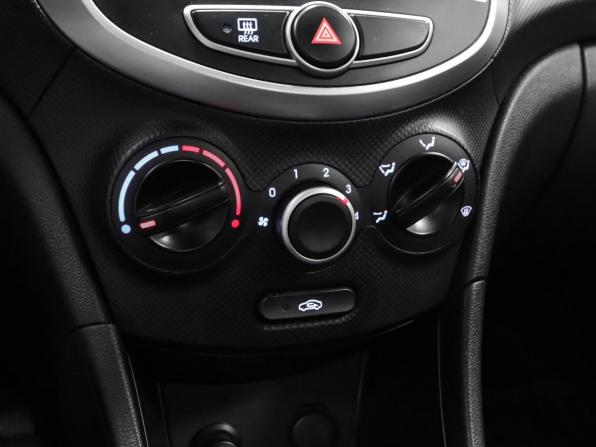 Hyundai Solaris I с пробегом 2014 года, цена 799 000 рублей, 123600 км, седан, Автокод Объявления