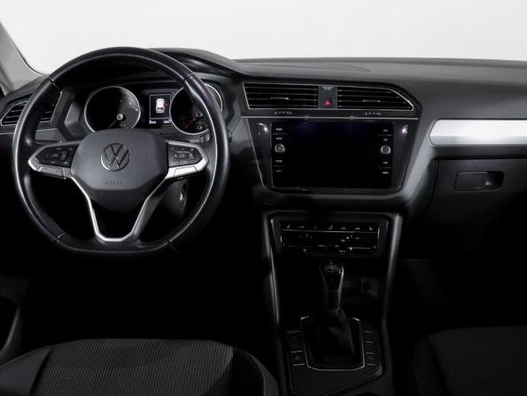 Volkswagen Tiguan II Рестайлинг с пробегом 2021 года, цена 2 550 000 рублей, 88525 км, внедорожник, Автокод Объявления